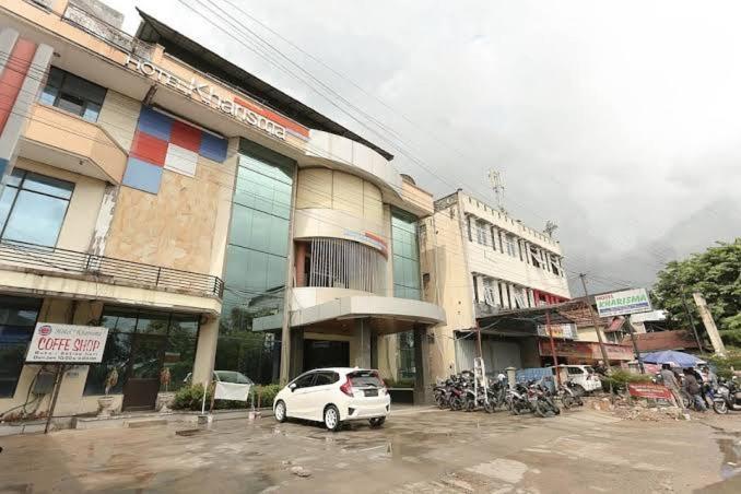 Urbanview Hotel Kharisma Banjarmasin Banjarmasin  Exterior foto