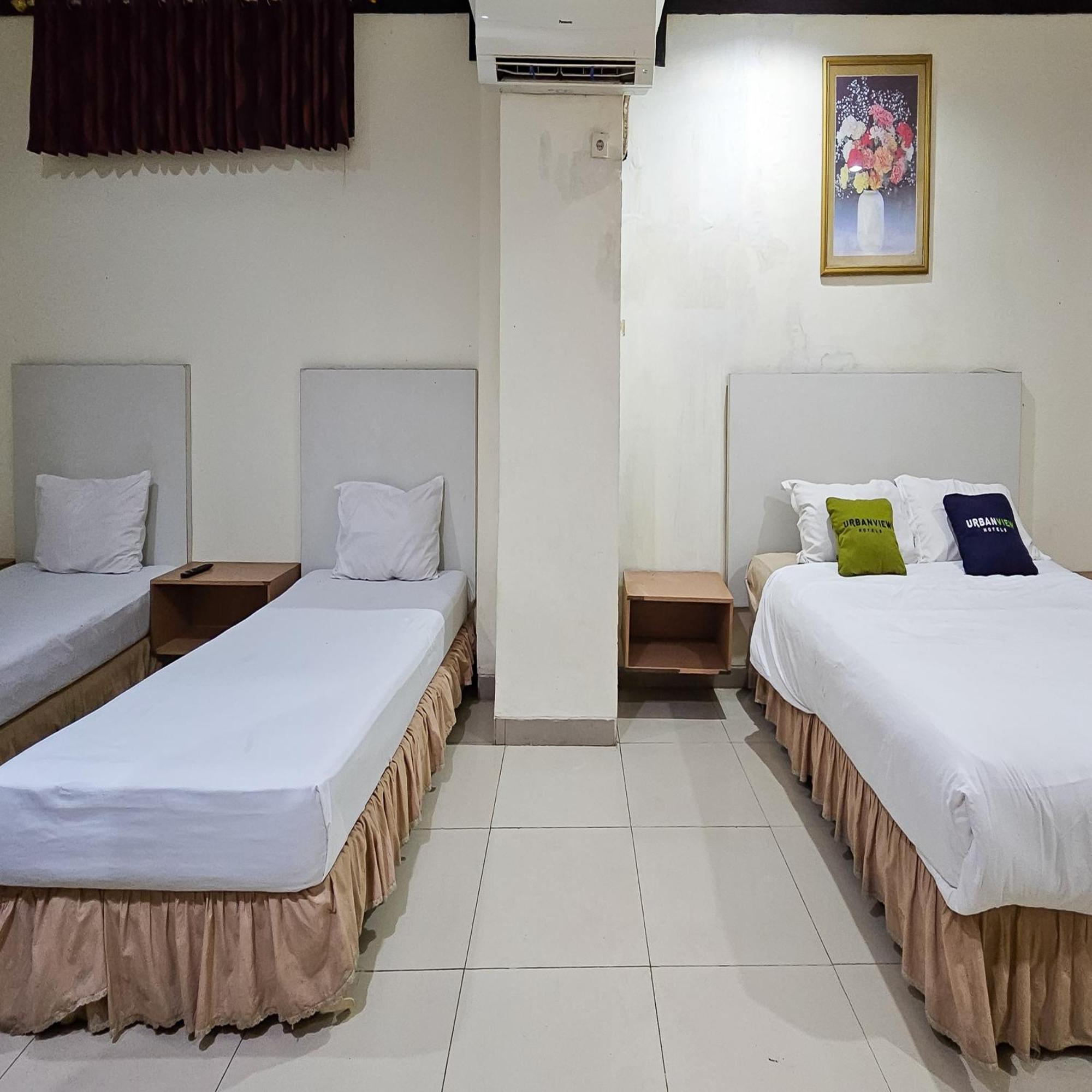 Urbanview Hotel Kharisma Banjarmasin Banjarmasin  Exterior foto