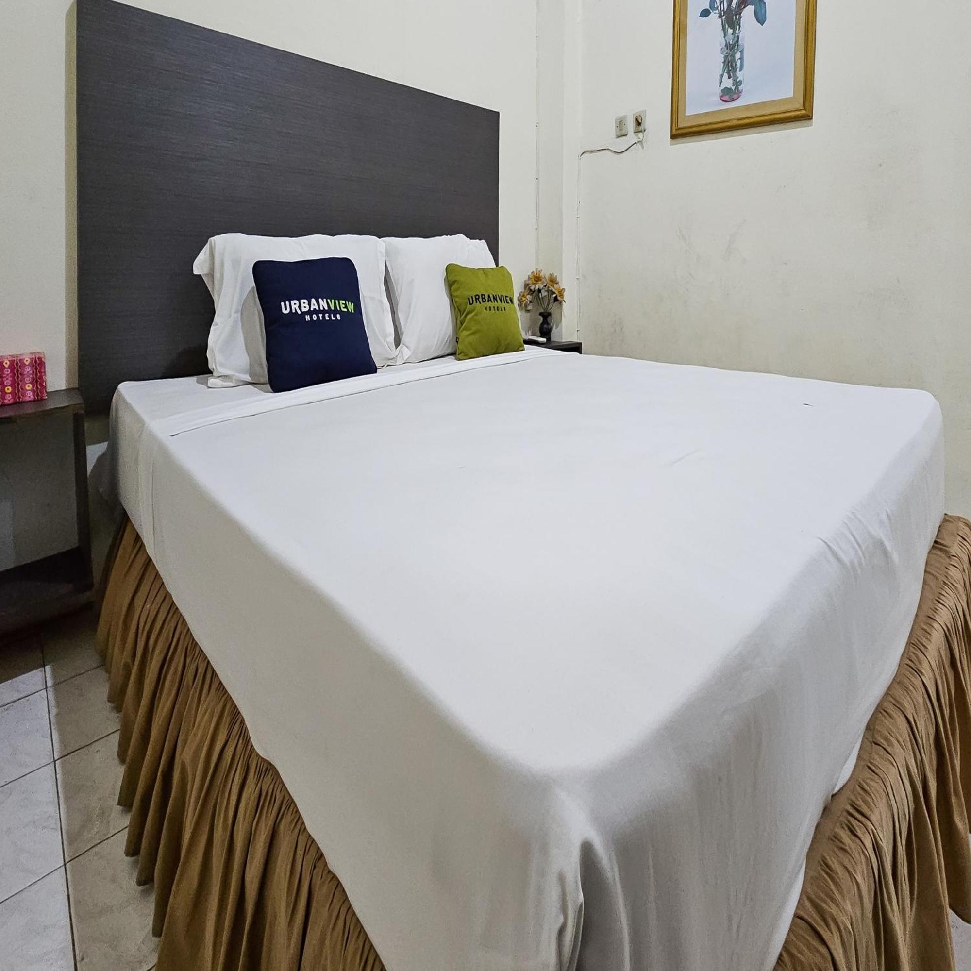 Urbanview Hotel Kharisma Banjarmasin Banjarmasin  Exterior foto